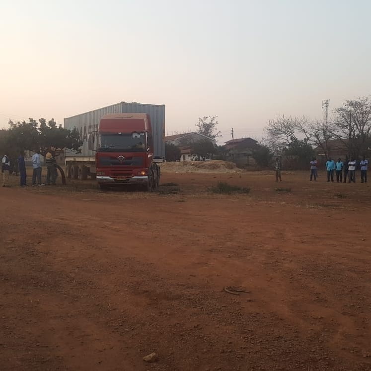 MamenPg_'s tweet photo. #SomosColibríes 🕊️ #SomosResistencia ✊
De lo poco que me merece la alegría compartir....
Mis gentes, mi familia, mi conciencia 🇲🇼🌍
#Malawi #AfricaInMyHeart #children #family #friends https://t.co/vC9JGoc3MJ