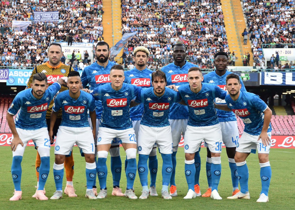 kkoulibaly26's tweet photo. Bella vittoria, ottima prestazione! Sempre speciale festeggiare con i nostri tifosi: andiamo avanti, tutti uniti 💪🏿
⚽ #NapoliSassuolo 2-0
💙 #ForzaNapoliSempre #koulibaly #kkoulibaly26 #napoli #teamkk26 #teamrkell #teamkoulibaly #famiglia #difendoLaCittà https://t.co/gwML0liKyw