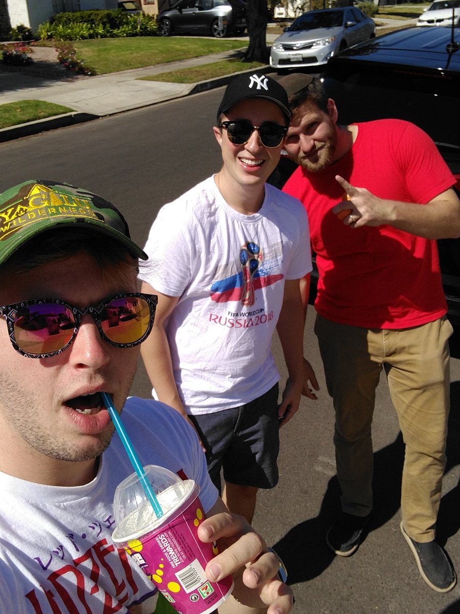 yehudarpg's tweet photo. TWITTER IRL @CoachStromer @AdamL1226 https://t.co/hegopgi0vj