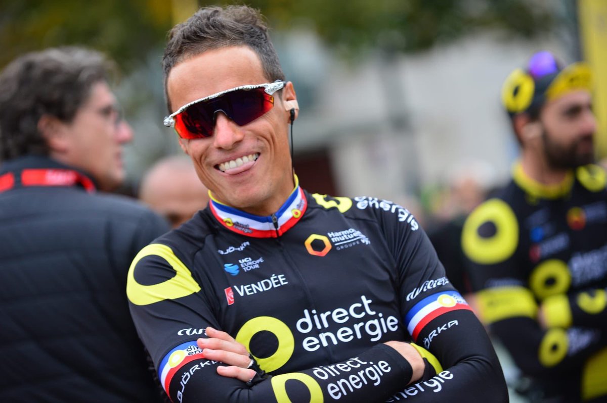 chava_sylvain's tweet photo. Pris un dernier plaisir à l avant de ce @ParisTours même avec 1crevaison . Merci pour tous ces messages de félicitations, vous êtes choux 😍😘#vieuxmoteuraplusde570000kms 👋👋👋👋👋👋👋👋👋👋👋👋👋👋 https://t.co/ffv4NPdD8P