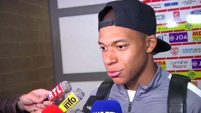Flash info #PSGOL 

Mbappe 💬: "Soirée très étrange, au début c'était des duels puis ça a fini comme chez Jacquie et Michel."