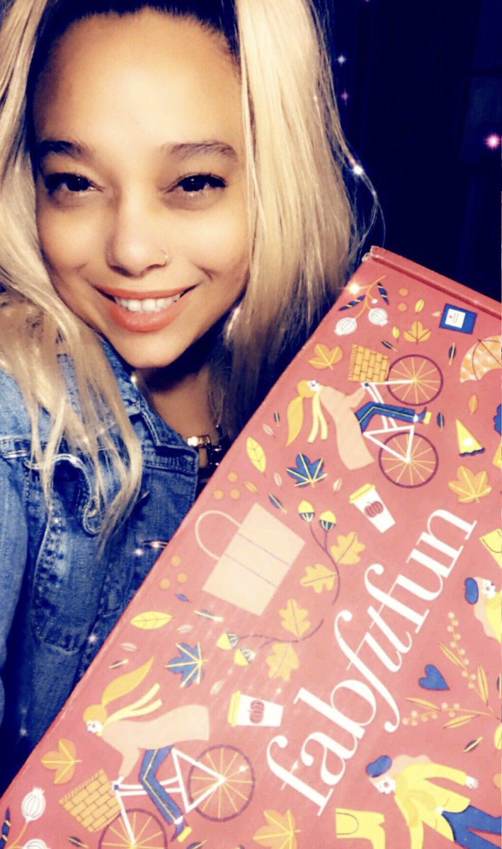 Lakersgirll33's tweet image. #SundayFunday #fabfitfun #fabfitfunfallbox amazing 😉 #fffgiveaway #MarigotBayResort