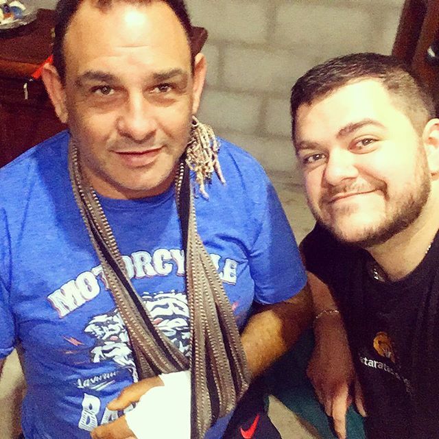 fegoviedo's tweet photo. Cuidando al 🐻 #Nurse #MaleNurse #Murse #Nursing #Enfermeria #Enfermero #PlusMenRevolution #MenOfWeight #BigMen #DapperMan #DapperMen #MensStyle #MensFashion #Fashion #BodyPositivity #ViviendoConDiabetes #LivingWithDiabetes #Healthy #BigGuysProblems #… https://t.co/mXQQYHEYOG https://t.co/xFPgEfUiU2