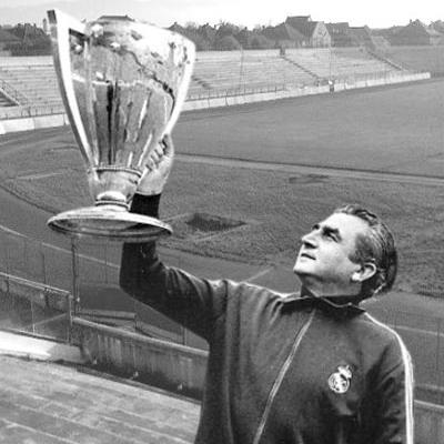 estepo10's tweet photo. #NuevaFotoDePerfil https://t.co/9Dav6XEggk
