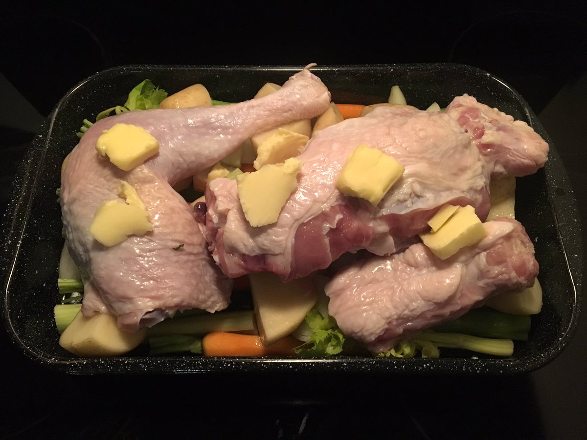 Goggles_Pisano (SpicyCurlyFries) Twitter