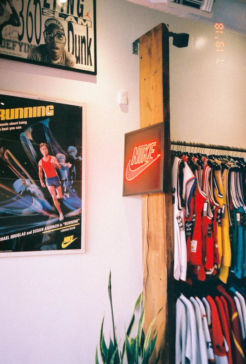 kyleantonio_'s tweet photo. These are some of my favorite shots that I took on film when I went to LA in July. Pls help me grow my film page on ig (@4dollarfilm) with a RT or like on this post! Thanks so much, lots more pictures coming soon✨🎞 https://t.co/79iN9Ttxq8