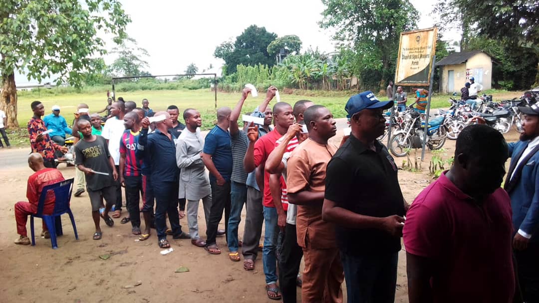 AkwuOrlu's tweet photo. @GZacchariah @OfficialAPCNg @MBuhari @A_Oshiomhole @FemAdesina @GarShehu The NWC can't approved indirect primaries in rivers state APC, because of the various court case, Direct primaries was recommended in rivers state APC by NEC,  which declared Magnus Abe winner of the direct primaries, if APC want to win election in rivers state Abe is the answer. https://t.co/KQ17dCtw3d
