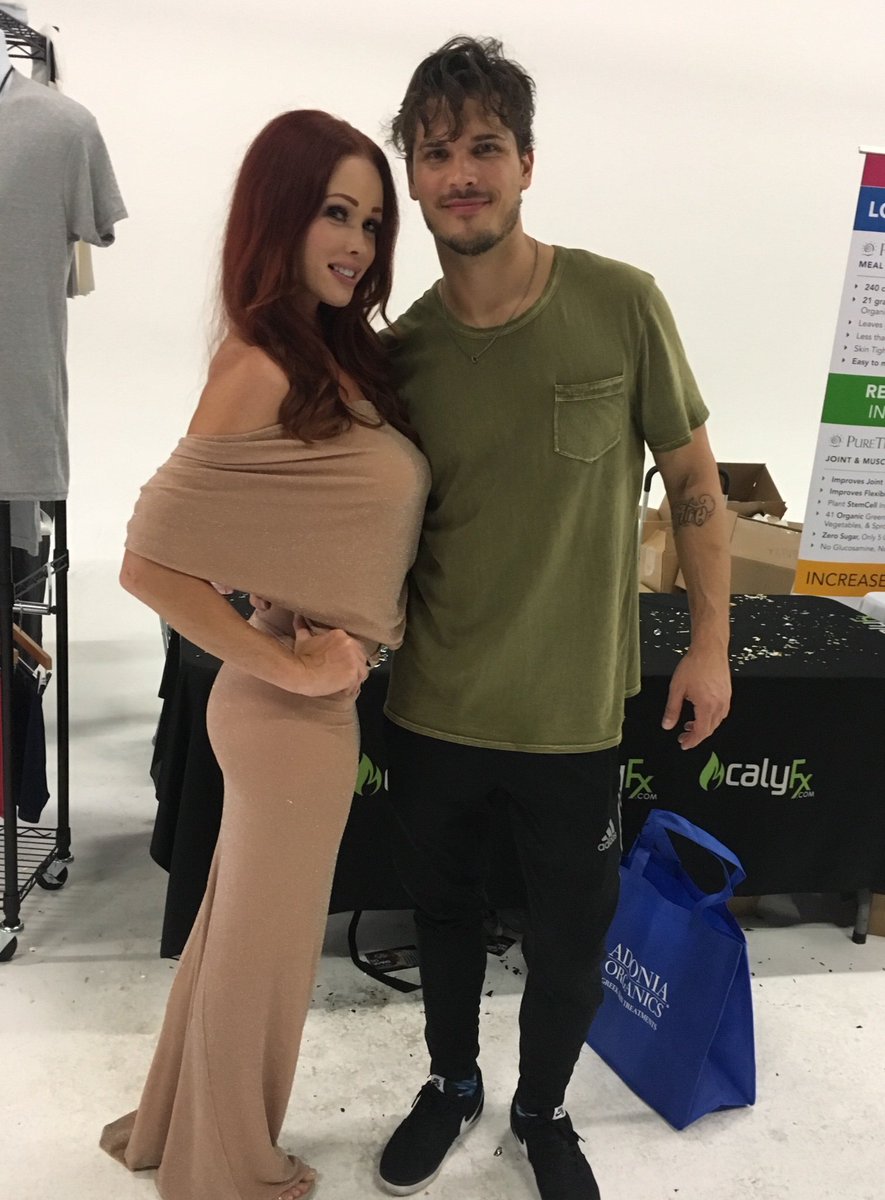 ChristinesFire's tweet image. With 
@Gleb_Savchenko
 @DWTSJuniors #dwtsjuniors 
 @DancingABC #dancingabc
 Healing with nature is #SoVapingGood #Shapevape #Calyfx #MedicalMarijuana #HighSociety #CaliWeed #VegasWeed #420 #HighTimes #CBD #THC  #cannabis # Fitness #FitnessMotivation #cannabiscommunity #marijuana