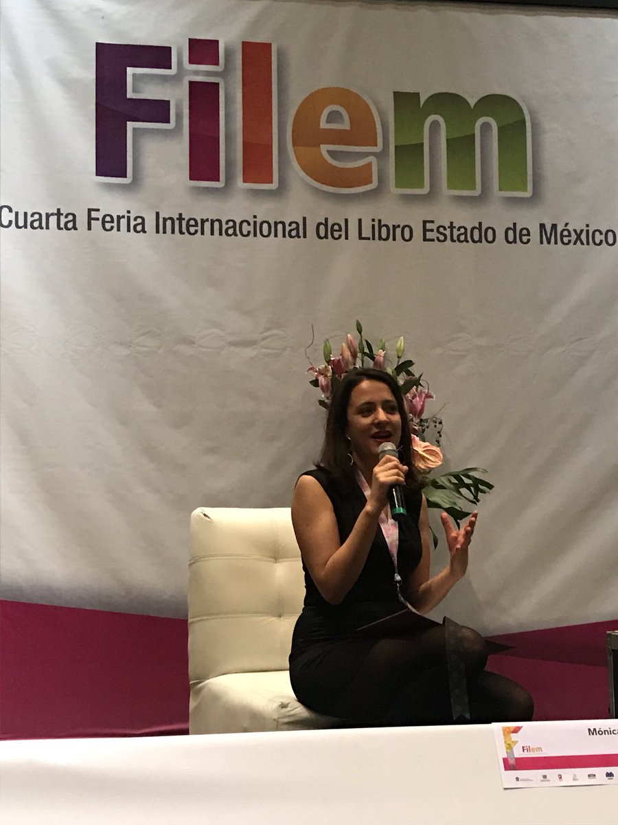 drvtorresm's tweet photo. Casi terminando el domingo y en la presentación de #LiriosEnElCielo de @monicasotoicaza en #FILEM2018 https://t.co/sjix3aCo2t