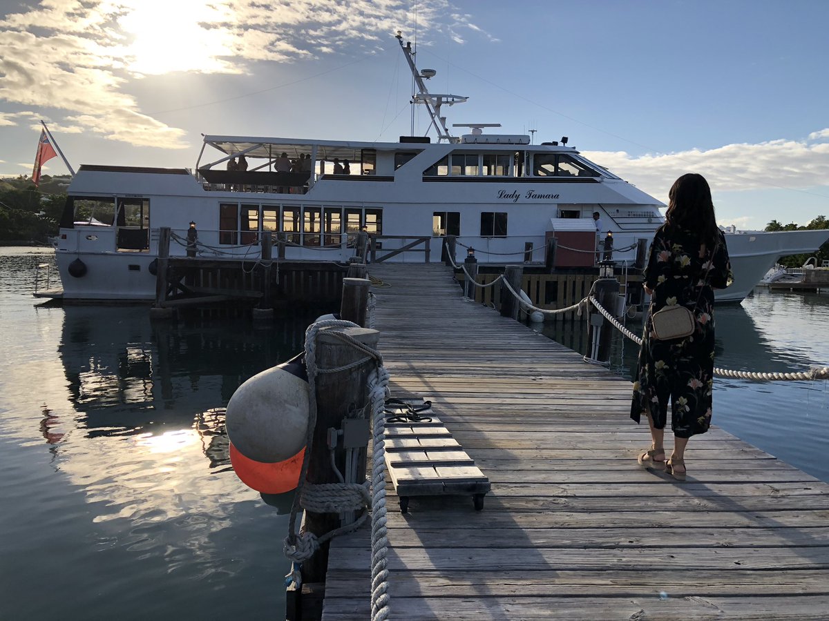 KidTripster's tweet photo. Did you say we’re taking a yacht to dinner?! #OnlyinBermuda @Bermuda @FamilyTravAssoc #FTASummit2018 https://t.co/n0agf3AE2P