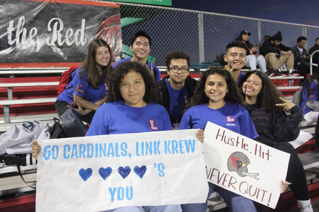 LWLinKrew's tweet photo. Link Krew 💙💙💙💙’s Cardinal Football!!! #theCVway #LawndaleLinKrew https://t.co/BbnchSOooS