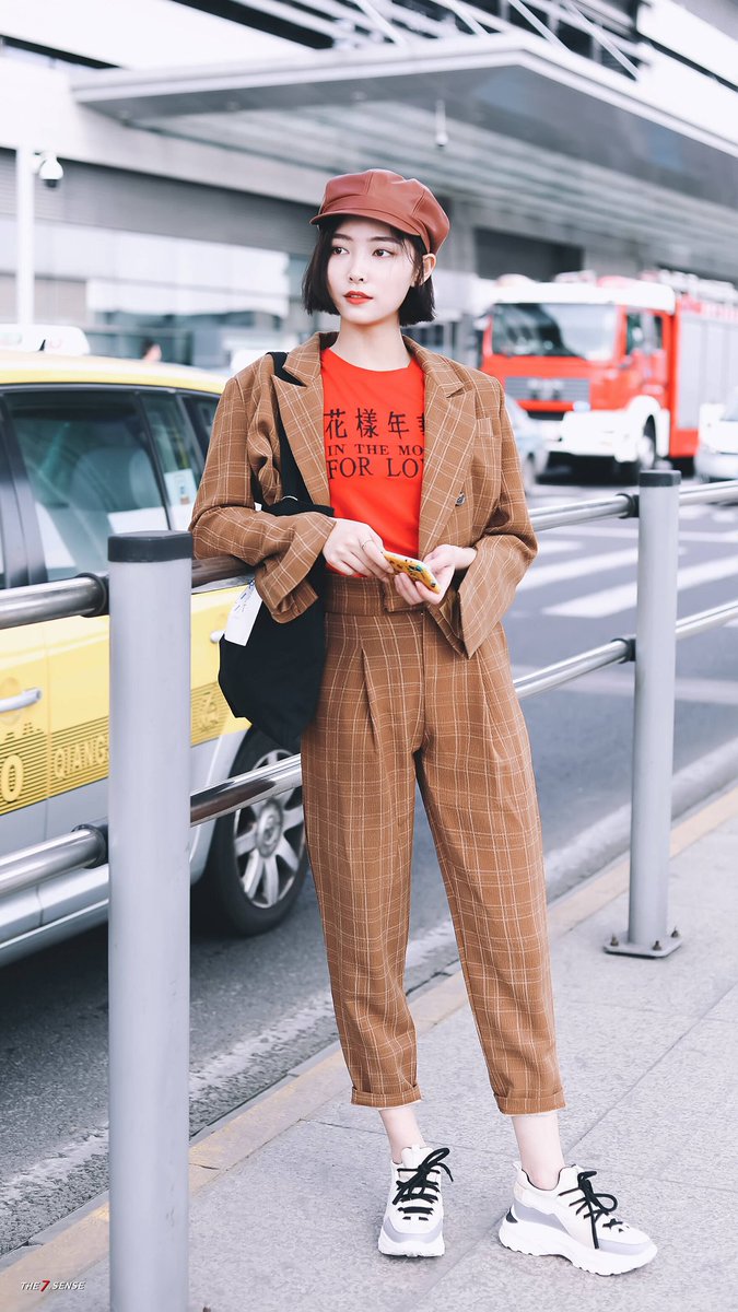 jiaqipics's tweet photo. #许佳琪 #쉬쟈치 https://t.co/lOG1pPX2TJ