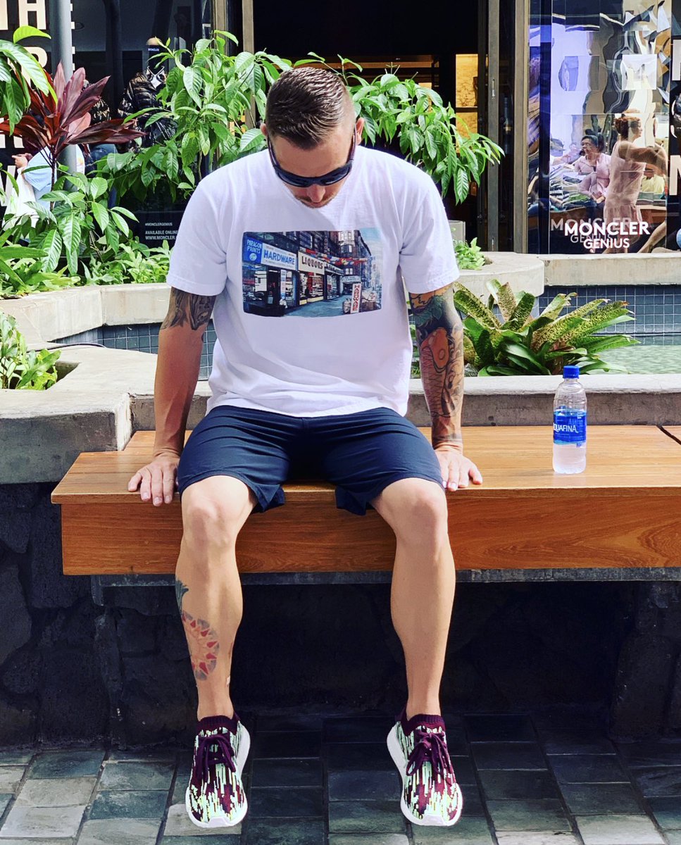 adidas nmd r1 sns datamosh 2.0 maroon