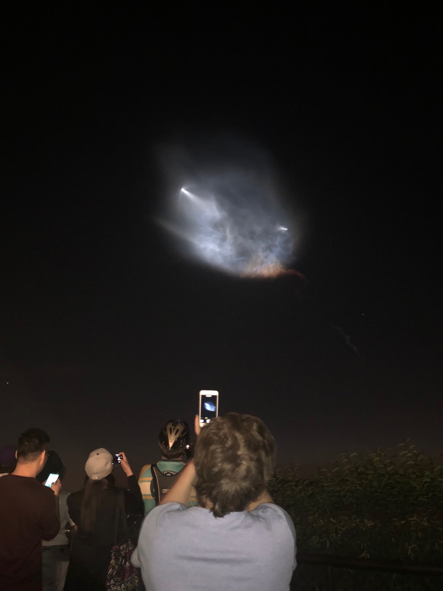 Do883PxU8AEvzlk.jpg:large