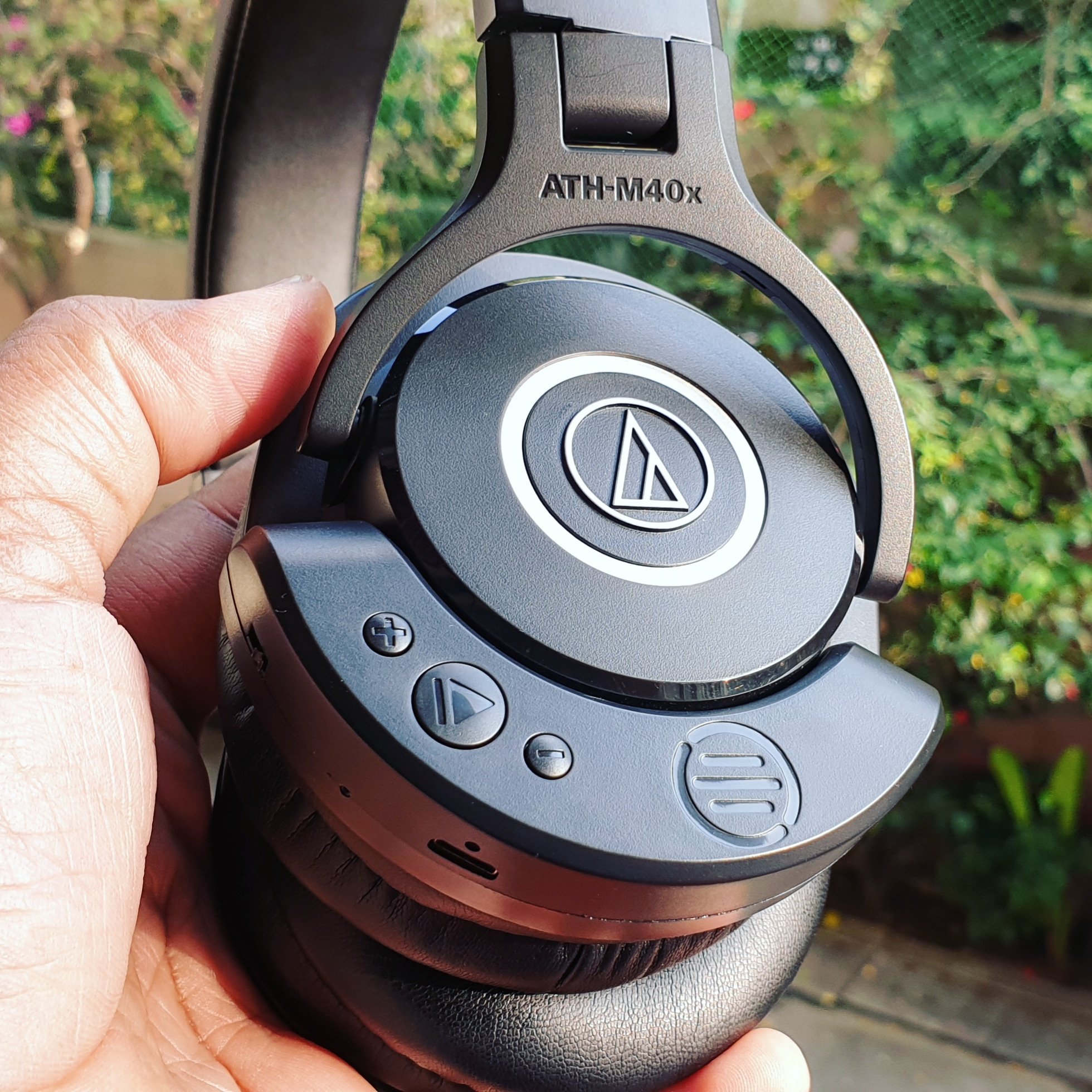 Ath m40x bluetooth hotsell