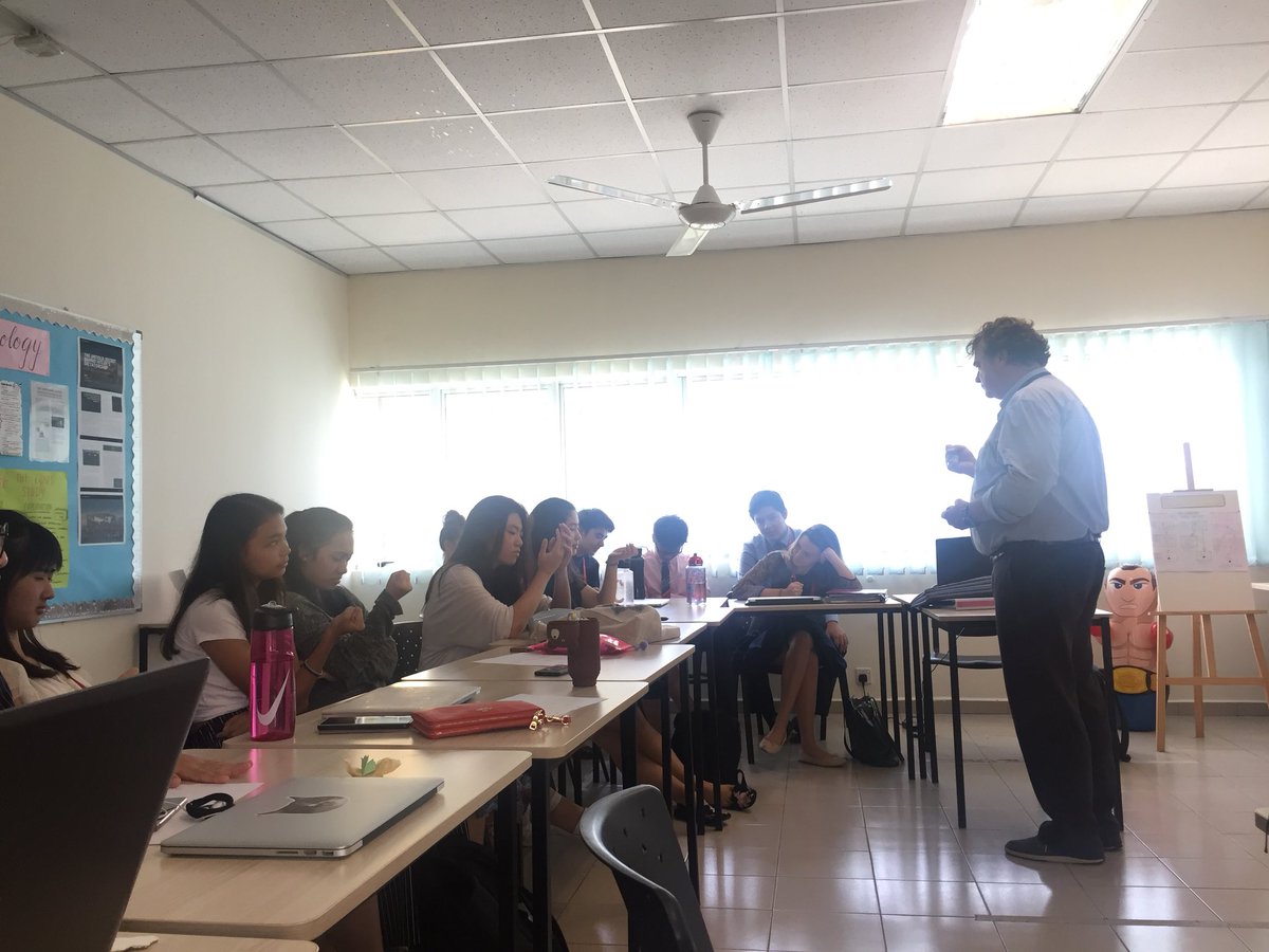 MsLloydTIS's tweet image. @AberPsych teaching students #stressinoculation #lifelonglearning #psychology #teaching #student