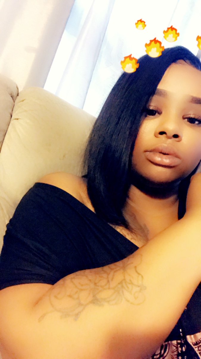 Monique32754729's tweet photo. #Singleeeee💛💛💛 https://t.co/pOokFkNsmK