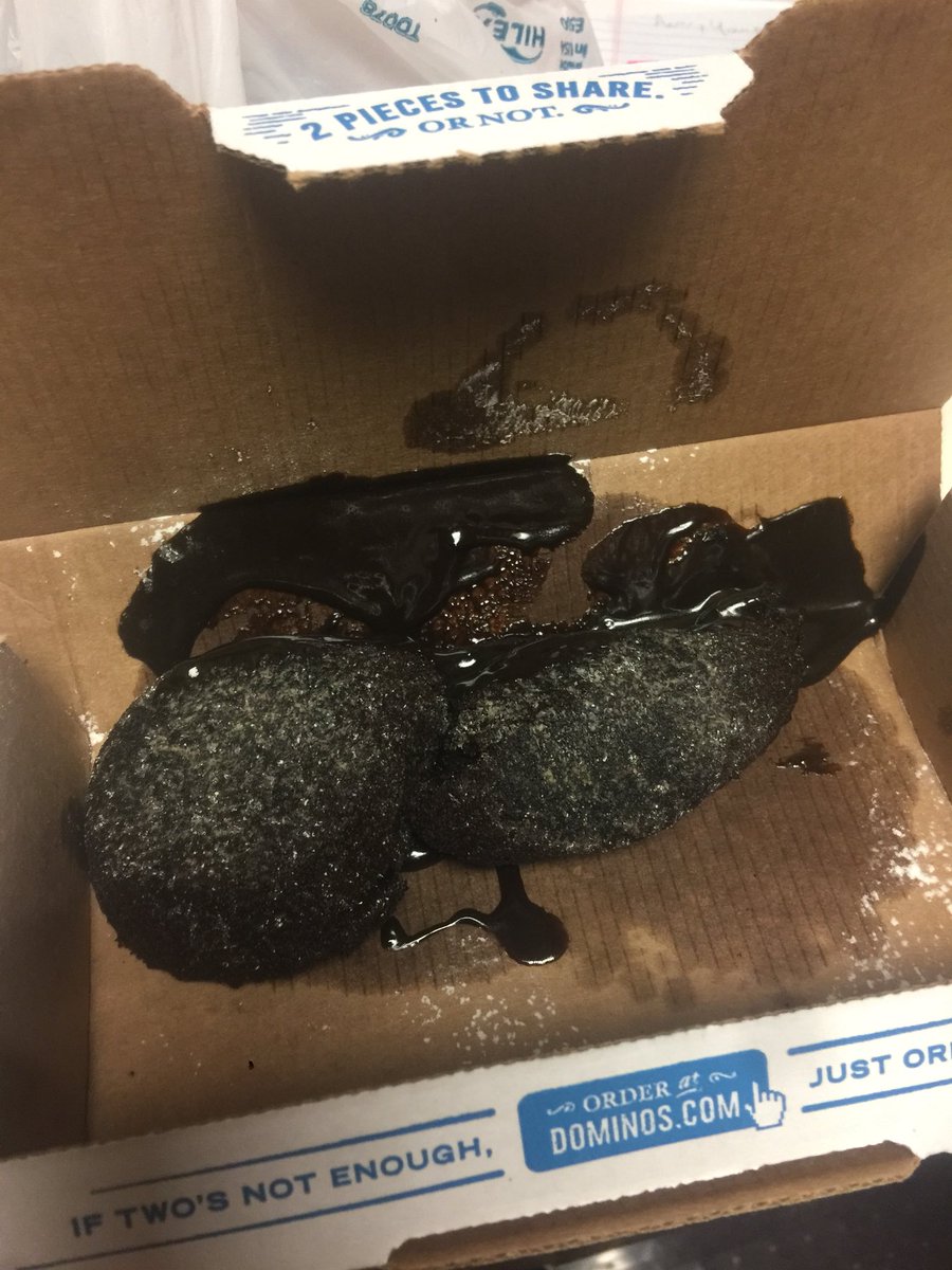 johnnnboy44's tweet photo. Hey, @dominos can I get a refund or something? Wish I wouldn’t have added my tip to my purchase online. Driver dipped out super quick too... https://t.co/EEhXOFa7Nh