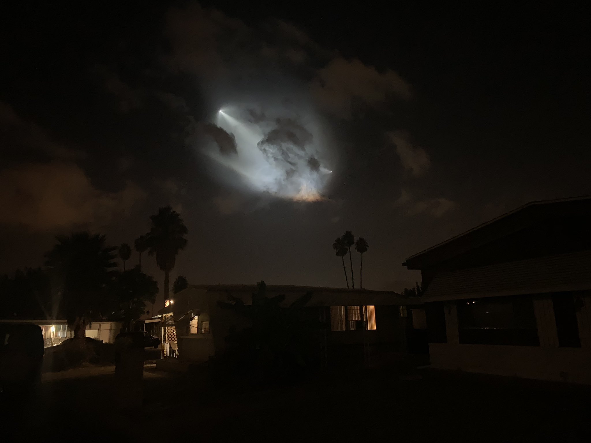 Do89g75U0AAqSM8.jpg:large