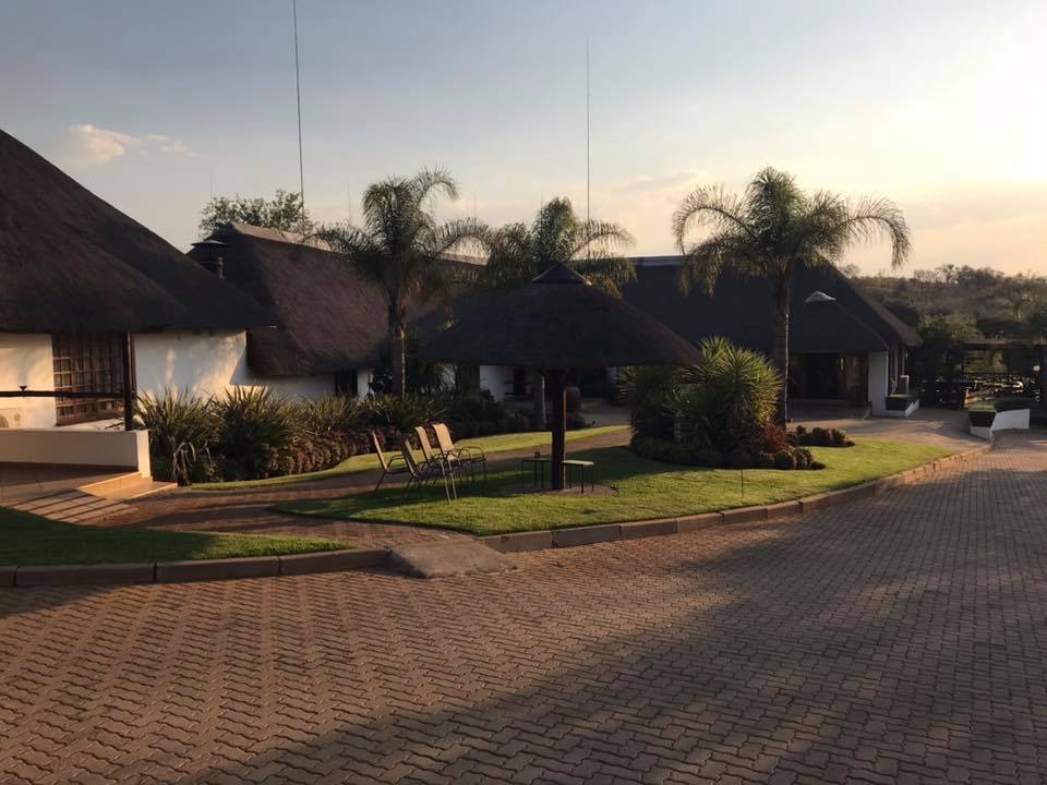 OpticaWorldwide's tweet photo. The International OSA Network of Students (IONS) is a program that encourages student chapter members to organize & #ProfessionalDevelopment content as well as networking with peers & luminaries. IONS in South Africa kicked off today. Learn more: https://t.co/pQrGs8vnL7 #IONS18 https://t.co/77jVG0uTfq