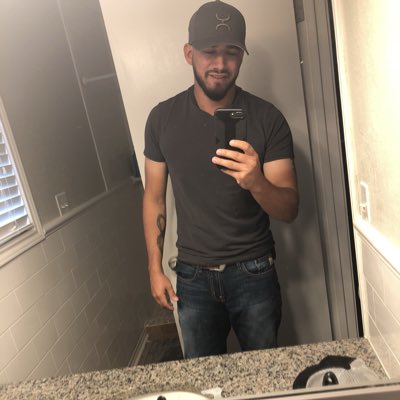 jhawk63's tweet photo. #NewProfilePic https://t.co/ubeKfcv0Hp