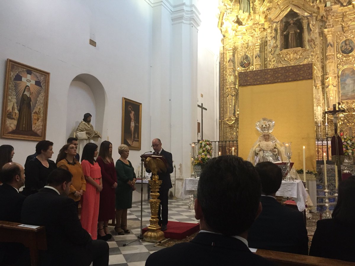 HdadRemediosMog's tweet photo. Galería de fotos, 7 de Octubre | Tras la emotiva tarde vivida hoy por la Función Principal en honor a Nuestra Señora del Rosario en sus misterios dolorosos y gloriosos y la toma de posesión de la que es ya la nueva Junta de Gobierno, queremos agradecer a todos. Más en facebook. https://t.co/lHWob0TmRf
