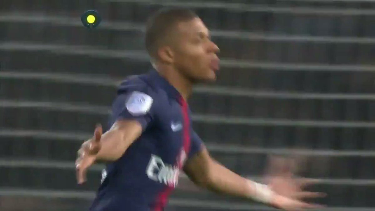 Kylian Mbappé scored four goals in EXACTLY 13 minutes 😲