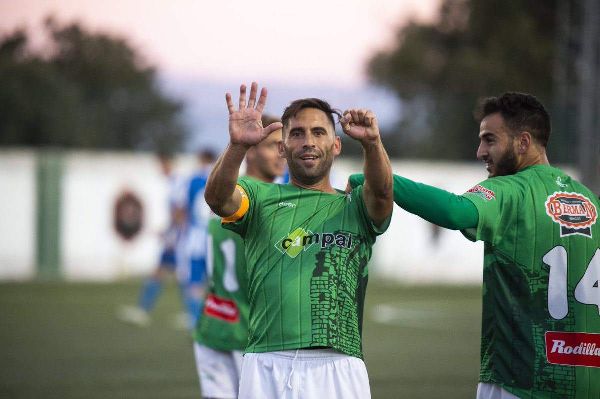 clubdepguijuelo's tweet photo. ⚽️⚽️⚽️⚽️⚽️⚽️⚽️⚽️⚽️⚽️
⚽️⚽️⚽️⚽️⚽️⚽️⚽️⚽️⚽️⚽️
⚽️⚽️⚽️⚽️⚽️⚽️⚽️⚽️⚽️⚽️
⚽️⚽️⚽️⚽️⚽️⚽️⚽️⚽️⚽️⚽️
⚽️⚽️⚽️⚽️⚽️⚽️⚽️⚽️⚽️⚽️

50 veces gritando GOL

¡¡¡ Capitan @jonymcarabias5 !!!

💚💚💚💚💚💚💚💚💚💚 https://t.co/b3qi1UV4WT