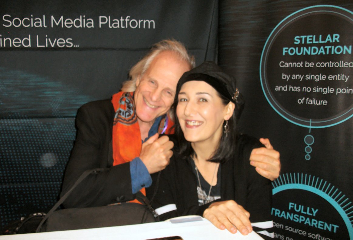 OccultPriestess's tweet photo. Had a Blast at Portal To Ascension! Coun'Soul'ing at the @ONSTELLARSOCIAL booth with Steve Murillo of UPSARS_LA. Ran into  @AlanSteinfeld The Johnny Carson, of Metaphysical chat show hosts. #SHAKTIPAT #SITARI Sonar to your Third Eye! https://t.co/Gx84hK5D9m