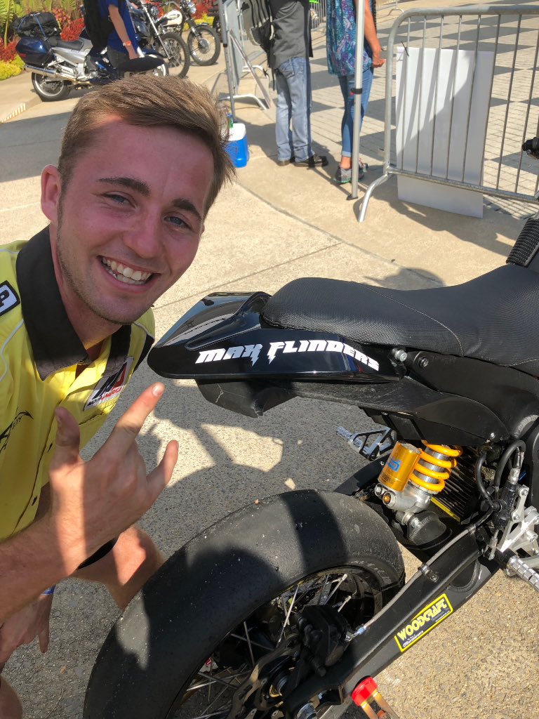 Max888Racing's tweet image. Two wins and the ebike lap record @BarberMotorPark with the @ZeroMotorbike, thanks to Eddie and the Zero factory for the loan of the bike. #electric bike #laprecord #zero #