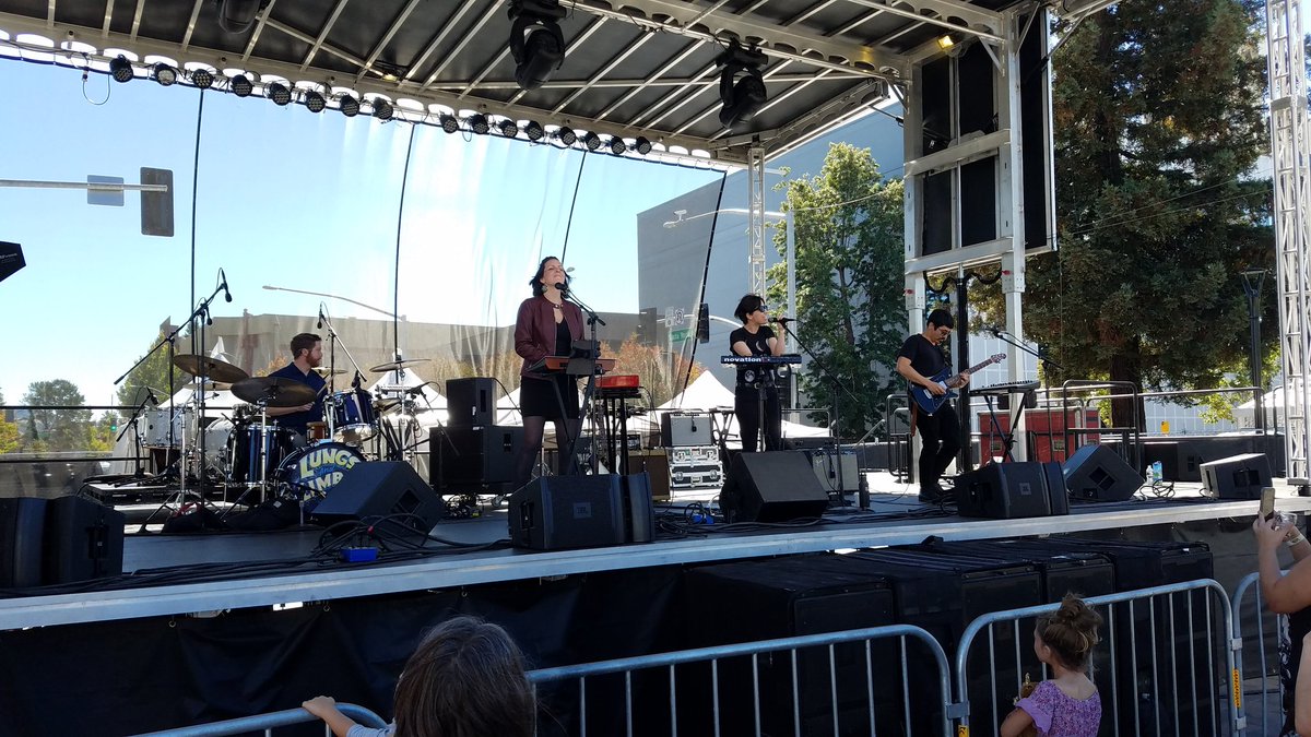 philandariel's tweet photo. Always a good show! @LungsandLimbs in Santa Rosa earlier today. The Bay Area has so much great music!!
#santarosa #oldcourthousesquare #sonomavita #bayareamusic #livemusic #sonomacounty #bayarea #supportlocalmusic #northbaymusic #northbay #musicfestival https://t.co/vFeKcgNy7r