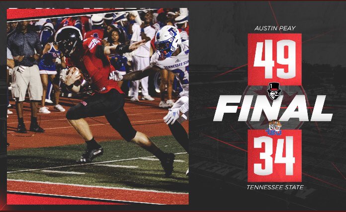 JoshuaEargle's tweet photo. What an unbelievable night!!! @AustinPeayFB gets the win, #GovFamily breaks the attendance record with a sellout, and two War Daddies join #APeXIX!!!!
#GreatDayToBeAGov https://t.co/ReZqABsImY