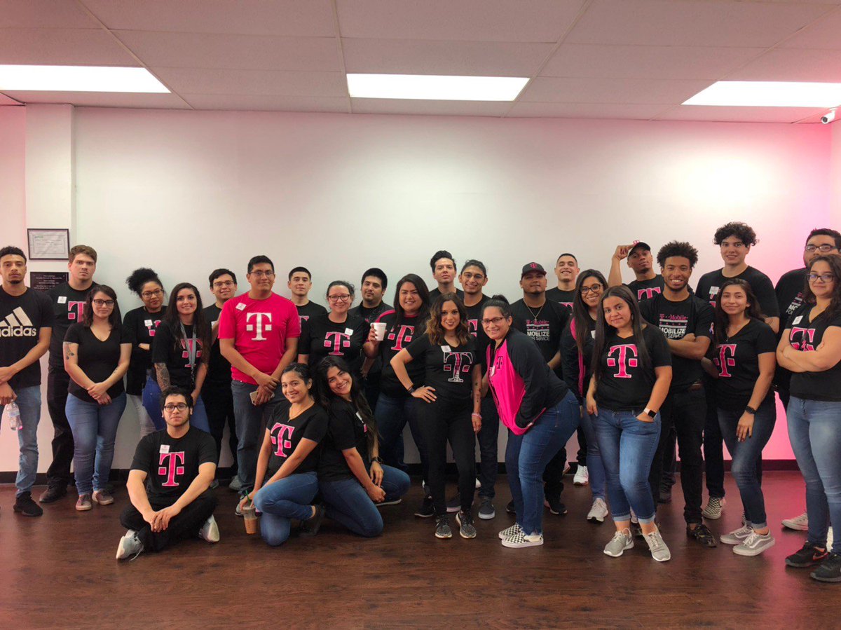 JordanZamoraSr's tweet image. Squadddd! Succesful District Meeting this morning, TPR Corpus Market is October Carry Foward Ready! #CarryFoward #CSTX #KCIstrong #SWisBest #WeWontStop #OneTeam @harryphan @RickySanchez_07 @luisg_fab @xriveratmob @Dsolano1023