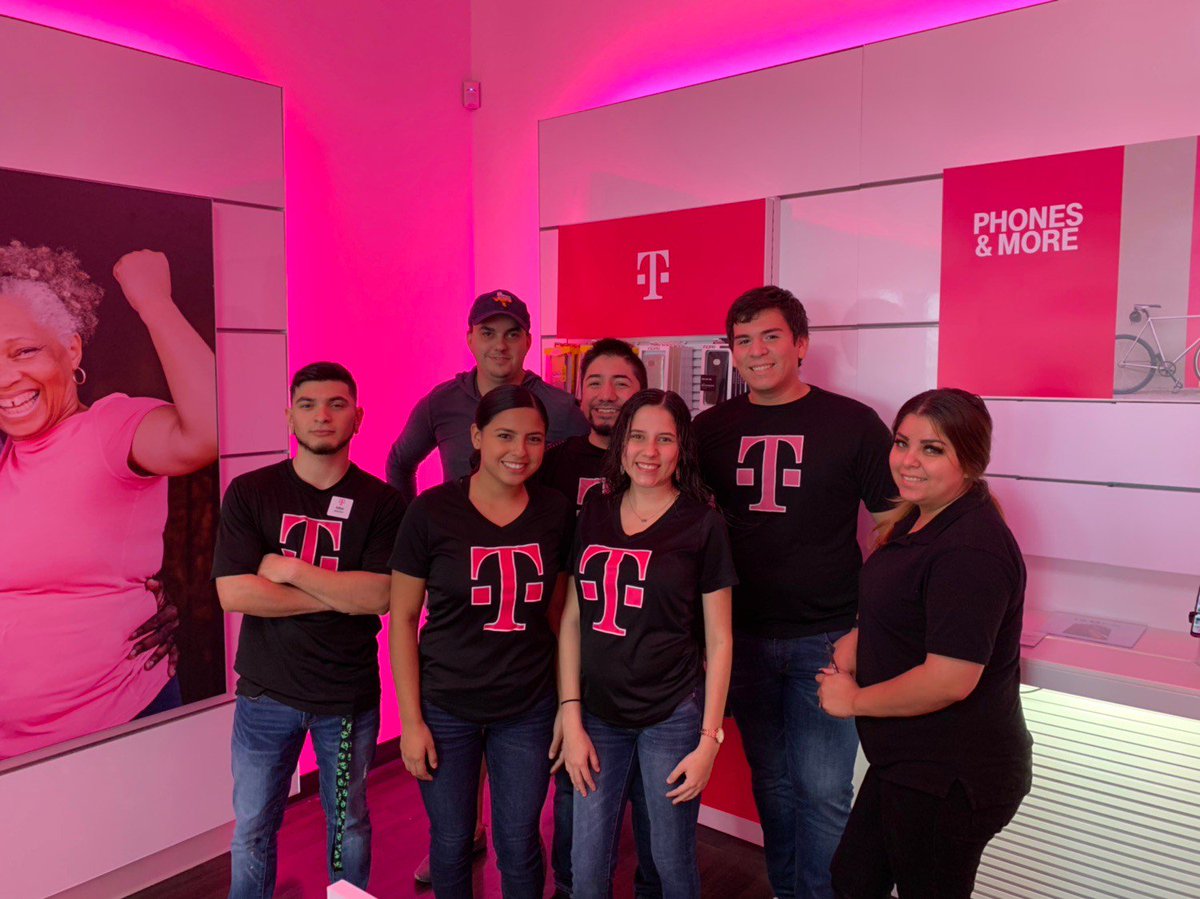 JordanZamoraSr's tweet image. Squadddd! Succesful District Meeting this morning, TPR Corpus Market is October Carry Foward Ready! #CarryFoward #CSTX #KCIstrong #SWisBest #WeWontStop #OneTeam @harryphan @RickySanchez_07 @luisg_fab @xriveratmob @Dsolano1023