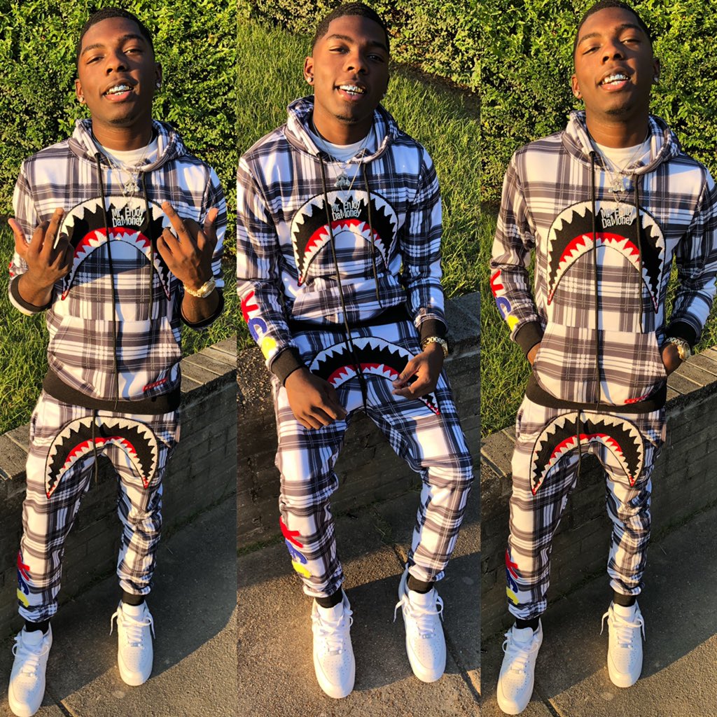 PaidandFullTay's tweet photo. I’m da type of nigga she a brag on But certain Shyt ion even brag on..🎩💰🤤 https://t.co/211NWjvngt