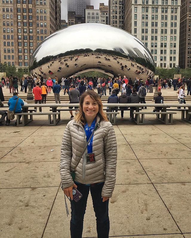 Keep showing up 💪🏼 7 min PR and 3:49:46 in Chicago! I could not be happier! Time to celebrate with some 312 and my favorite dude! 📸: pacer extraordinaire <a href="/runfar14/">Galven Melisande</a> ift.tt/2PkZOtw