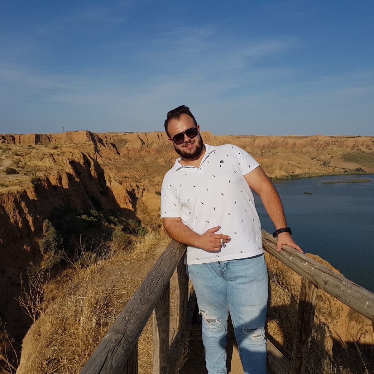 DavidCalde69's tweet photo. #NuevaFotoDePerfil https://t.co/Catr2OUOz3