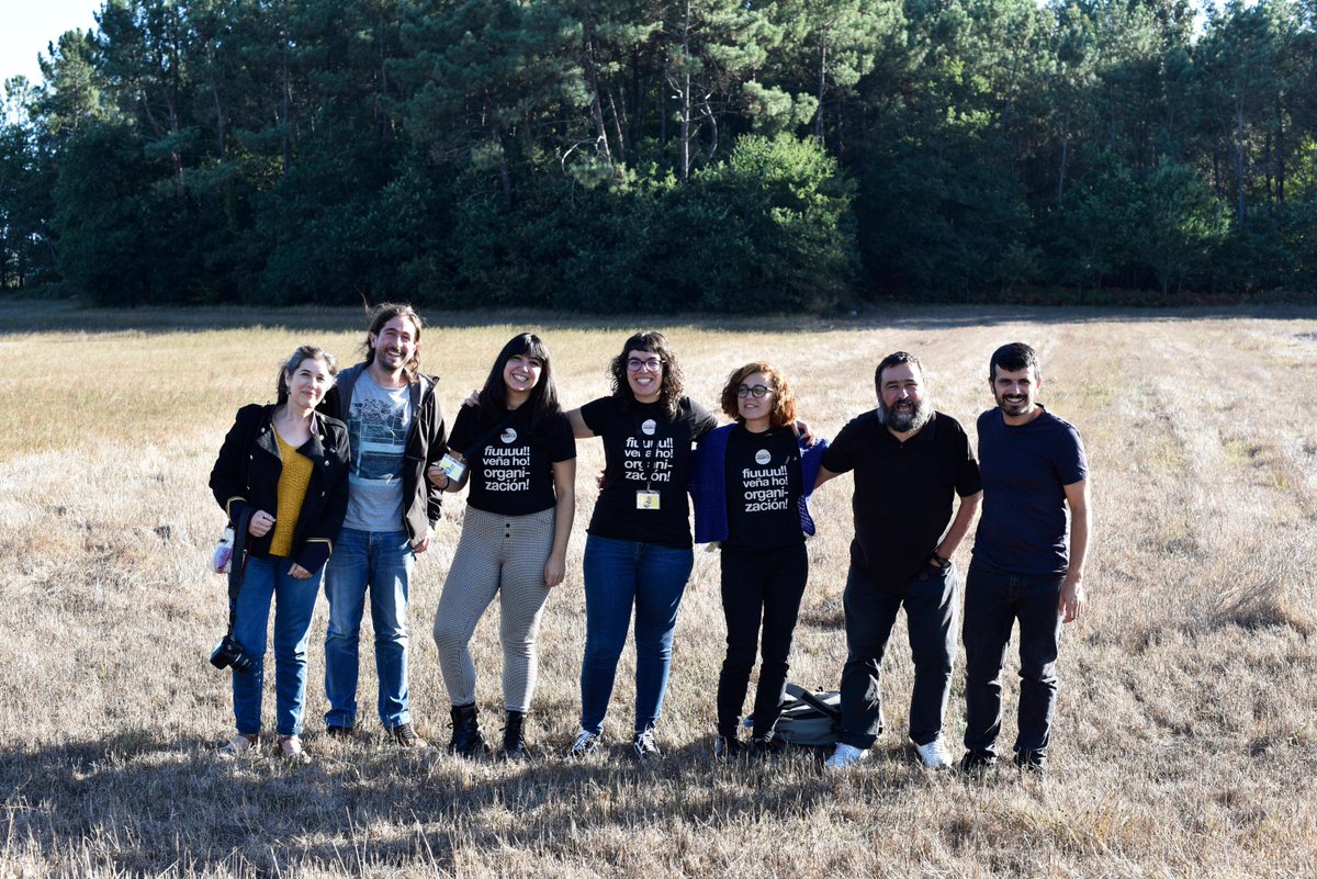 Senunpeso_AC's tweet photo. Equipaso senunpeso!!
Remataron os obradoiros do #LAVmov, vémonos a próxima fin de semana no concurso #AFumeDeCarozo! Aínda estás a tempo de inscribirte, non esperes a que cho conten!
+info: https://t.co/vl2bM9DtD4 https://t.co/bp8jDvATLQ