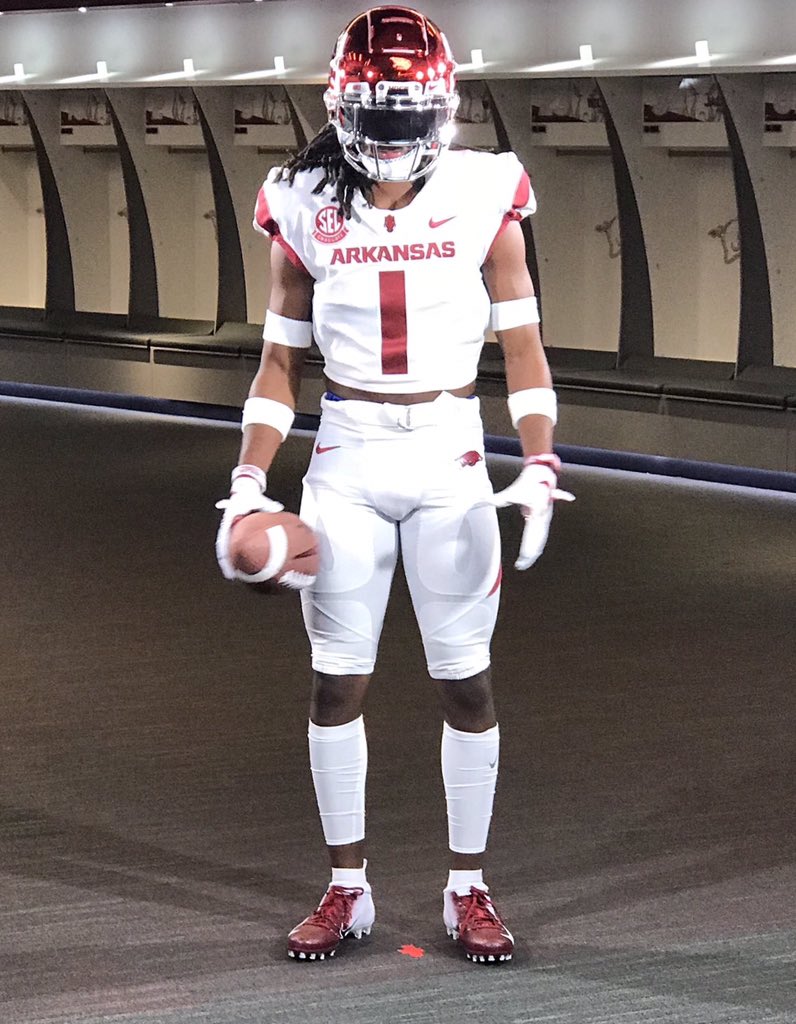 Tucker_Petre's tweet photo. That chrome F7 looking sharp in Fayetteville. @schuttsports https://t.co/rmfQNXE97v