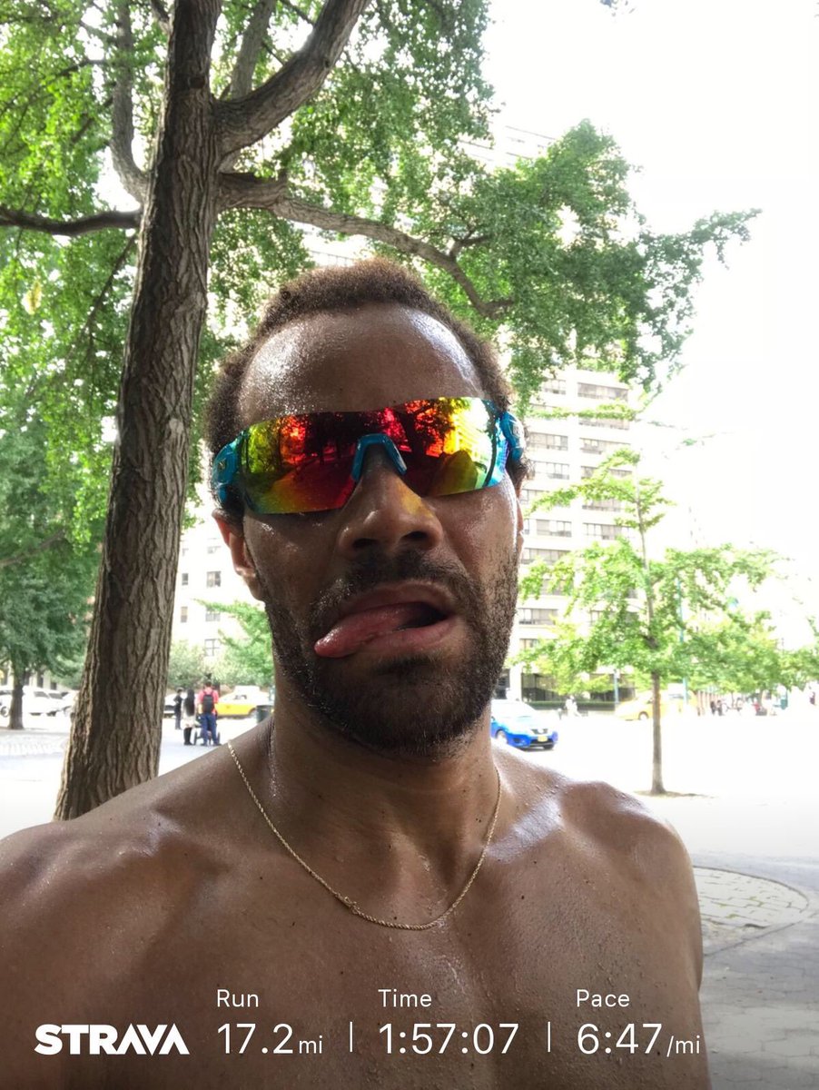 RobertoMandje's tweet photo. Some days you’re the hammer and others the nail! Called it a day 17.20 mi into a 26.20 mi run. 2hrs of sleep + humidity (lost 5 - 7 kg!) =😱. #TrialsOfMilesMilesOfTrials pick yourself up and carry on #RoadToNYC + #Sub3Project continues... next stop TOKYO! 🛫🌎🛬🏃🏽♂️ #TCSNYCMarathon https://t.co/8ubRAPthcS
