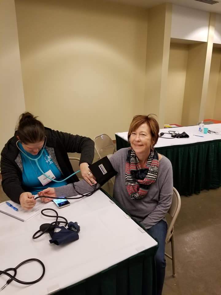 JackieforIowa's tweet photo. The IA @MissionOfMercy transformed the @TysonEventsCent into a Dental Clinic. Hundreds of dental professionals providing a variety of services for patients of all ages. Toured with Congressman @TimRyan and @TimTKacena
#ServeTheCommunity #BloodPressureWasNormal #SmithForSenate https://t.co/AoHD52ghAk