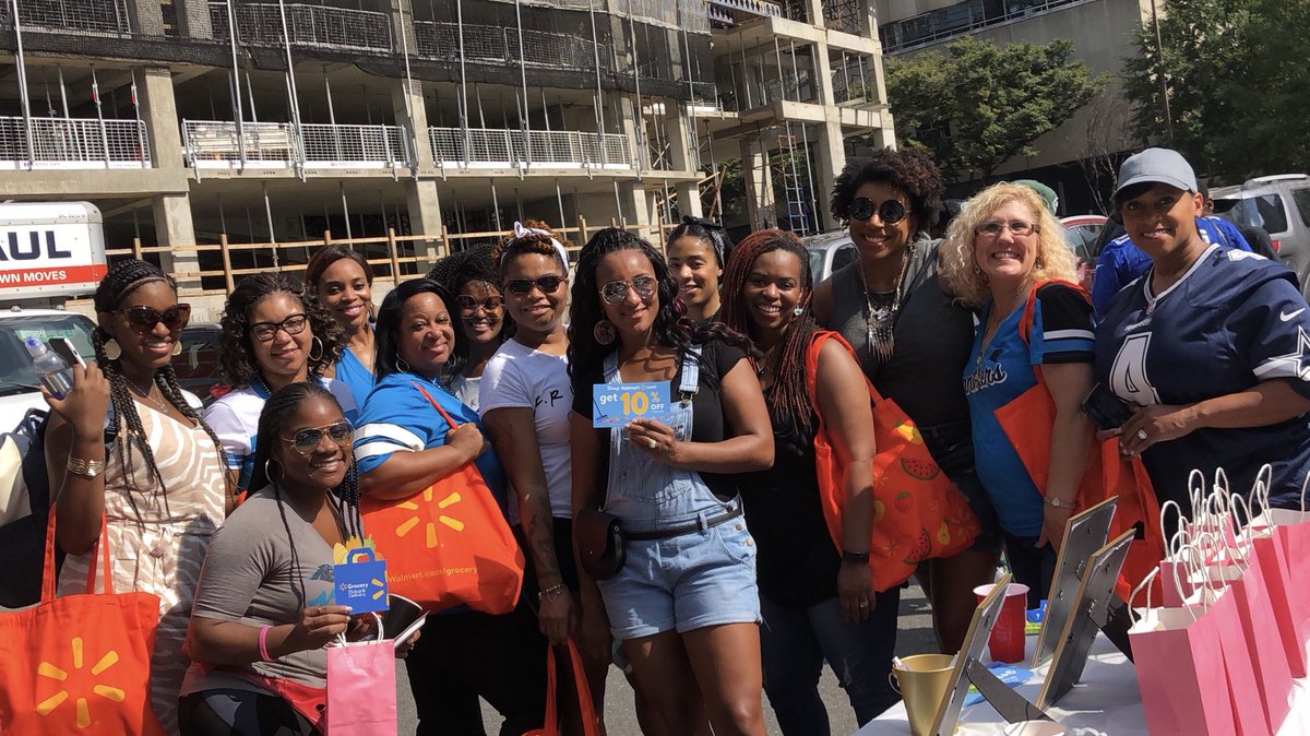 fabwives's tweet photo. The husbands came together to plan what we hope will be the first of many #couplestailgate’s Special thanks to the guys and a special thank you to @Walmart @WalmartAction for your contributions to making our 1st tailgate a huge success!! #walmartgrocerypickup #walmartcaresclt https://t.co/NJpoo5bCF8
