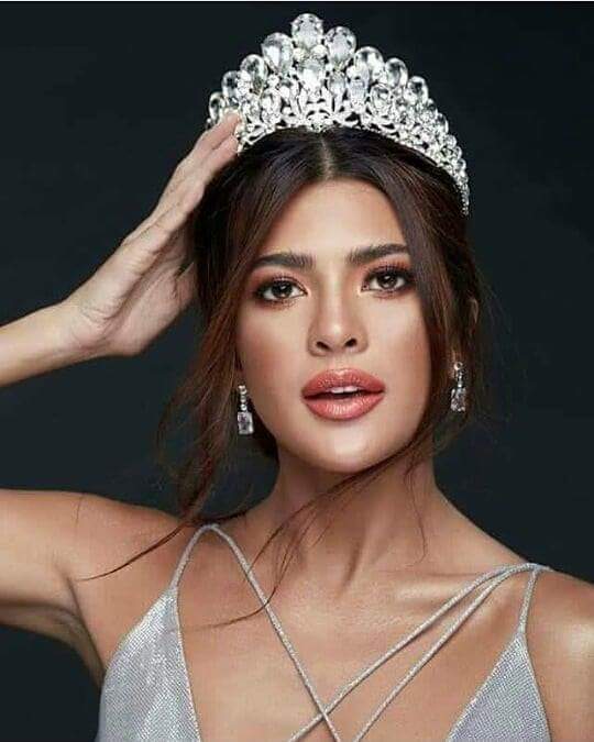 erasaunderxx's tweet photo. Congratulations Queen @KatarinaRodri #MissWorldPhilippines2018 https://t.co/IJhRVXLUcd