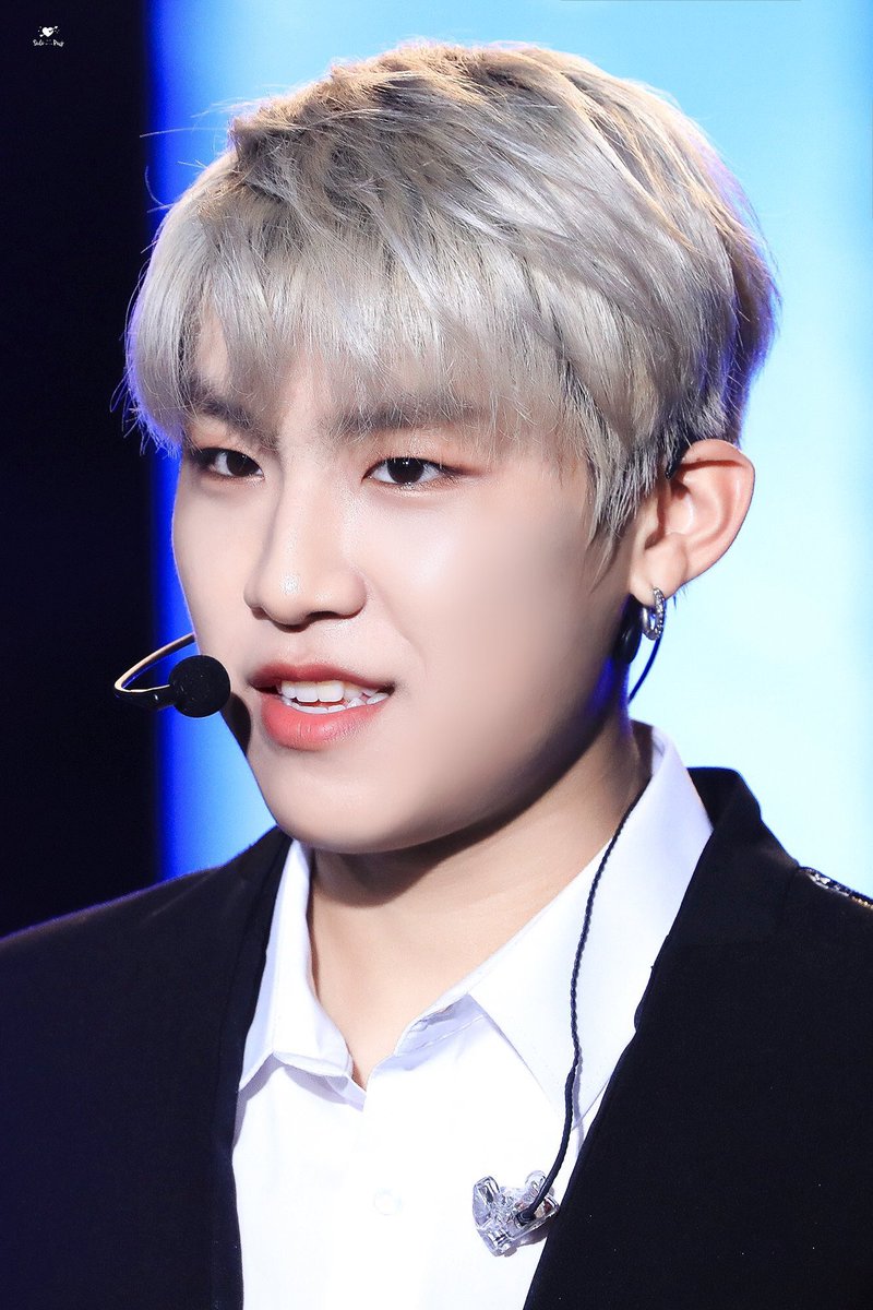 woojin pics 🐯 tweet media