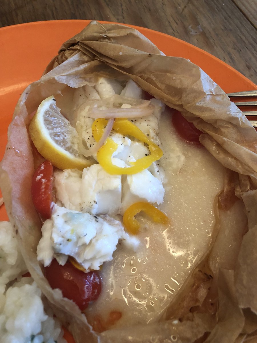 ivanesta's tweet photo. #KitchenistaSundays not a great photo but did some lionfish &amp; pompano in parchment with julienned shallot, tomato and pepper- unbelievably good https://t.co/fVDeHptFoD