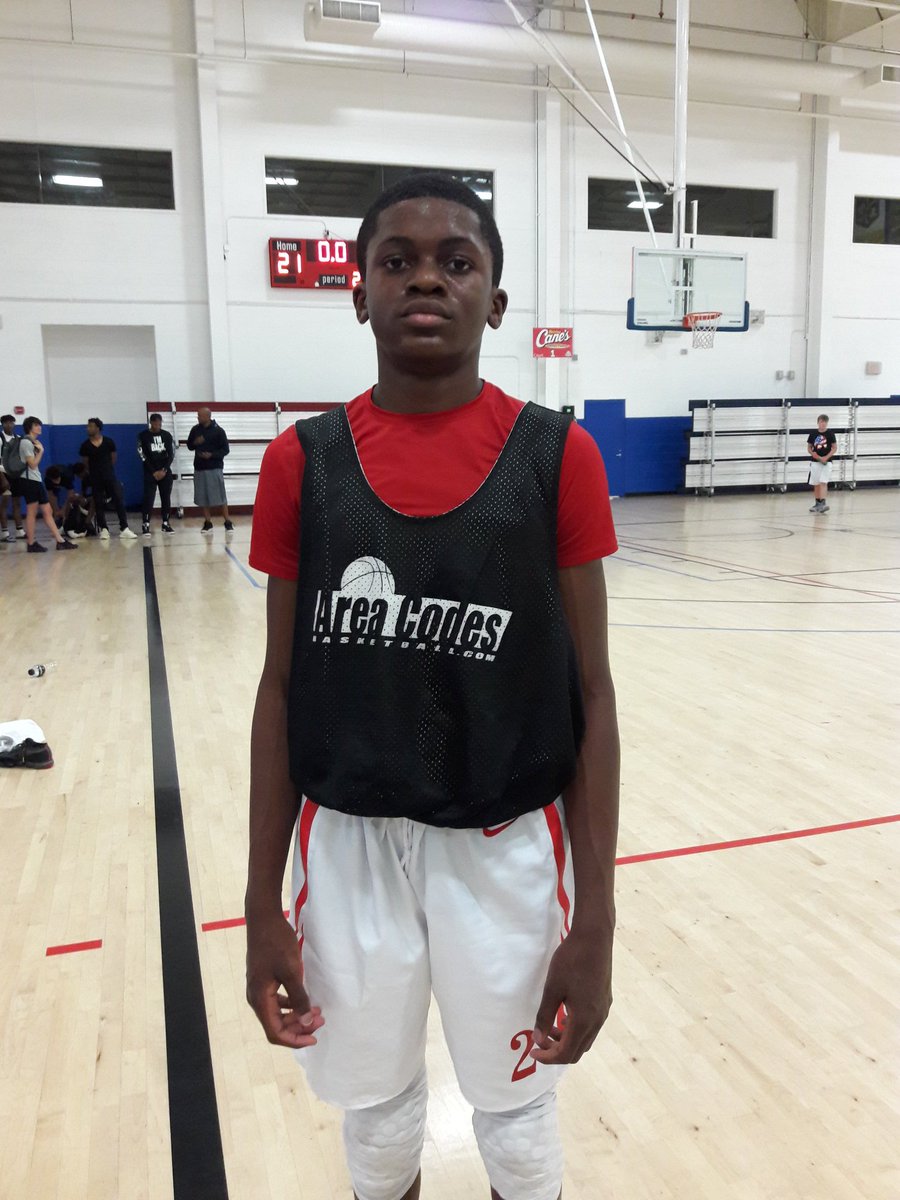 areacodes's tweet photo. Dallas Hidden 20 Showcase - Top 2022 6'0 PG Cruz Davis (South Garland HS) unstoppable today & early DI looker, will play next weekend @trigonis30 PANGOS ALL SOUTH FROSH CAMP @bigcityhoops2 @CoachD_Winn @RonMFlores @ChrisPoPoola @ChrisHarrisBB @PangosAACamp https://t.co/NDVgcGtst5
