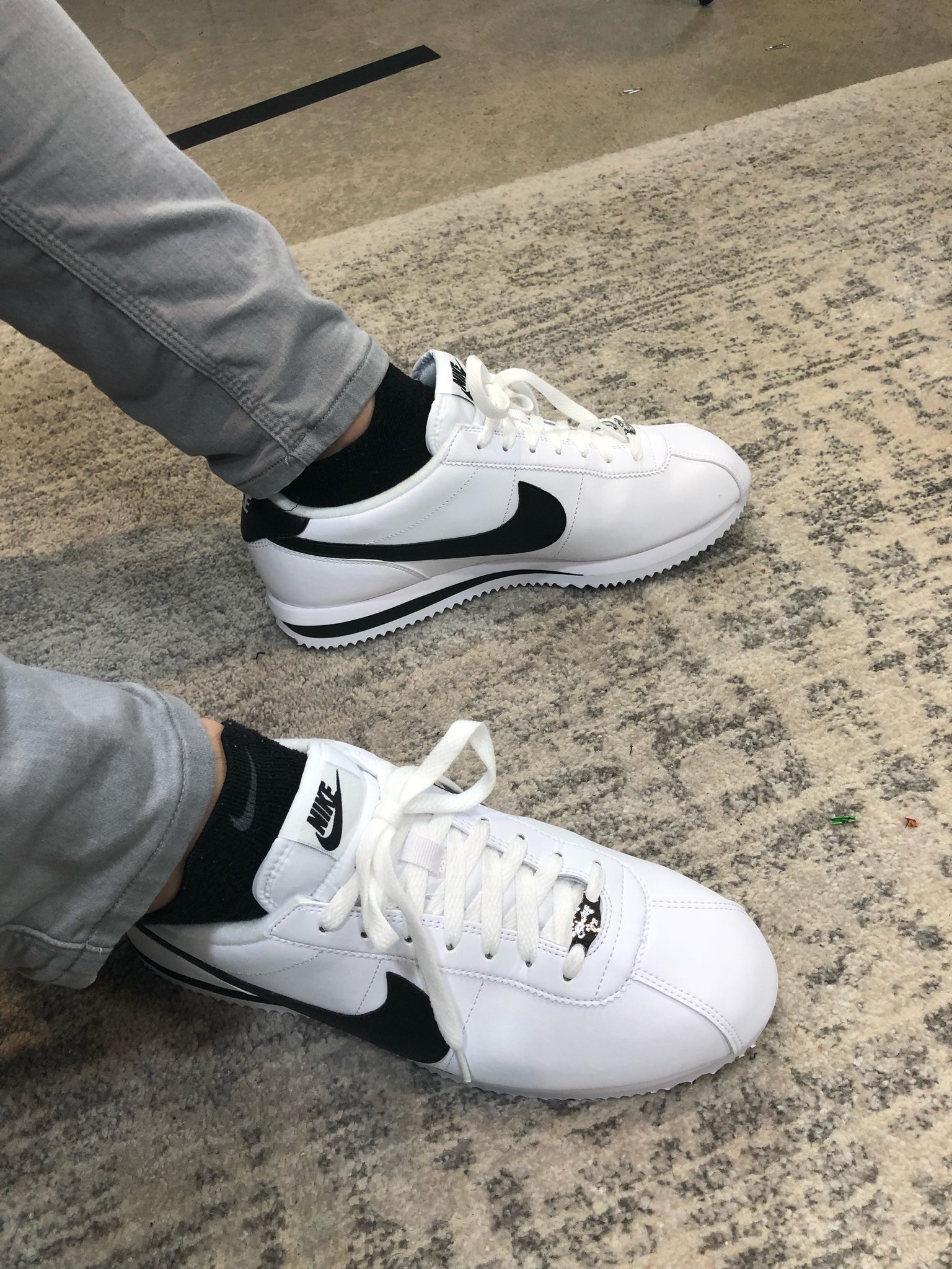 James Bardolph on Twitter: "Got @ddkesports Nike Cortez (new socks en route) https://t.co/isBdkEVxy1" / Twitter