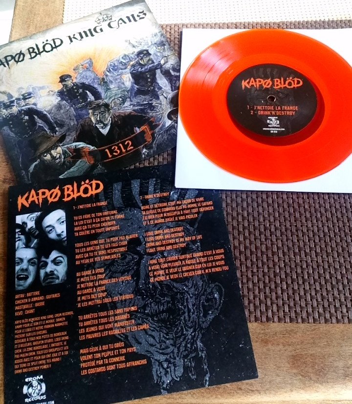 KapoBlod's tweet photo. Un an que notre split avec le groupe Québécois King Cans (Oi! Montréal) est sortit. L'enregistrement de notre premier album débute ce mois-ci. #kapøblöd #StreetPunk #Bordeaux #BlödKrew #KingCans #Montreal #Oi #LocoSkinsCrew #PunkRockArmy #punksandskins #ACAB #allcopsarebastards https://t.co/jfebfL8PvT
