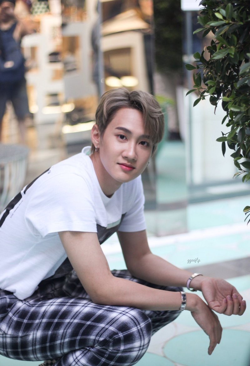 LOVEccaptainch's tweet photo. อรุณสวัสดิ์☀
#captainchonlathorn https://t.co/TRDUn68ado