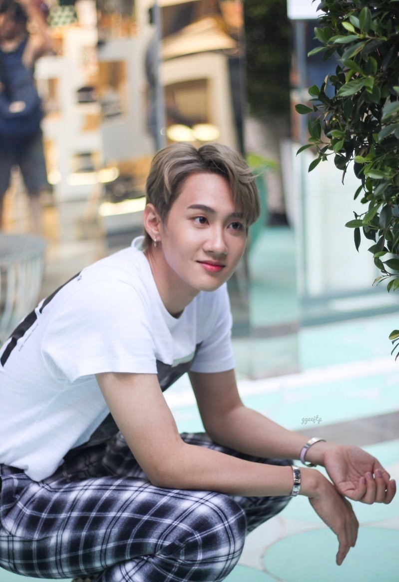 LOVEccaptainch's tweet photo. อรุณสวัสดิ์☀
#captainchonlathorn https://t.co/TRDUn68ado